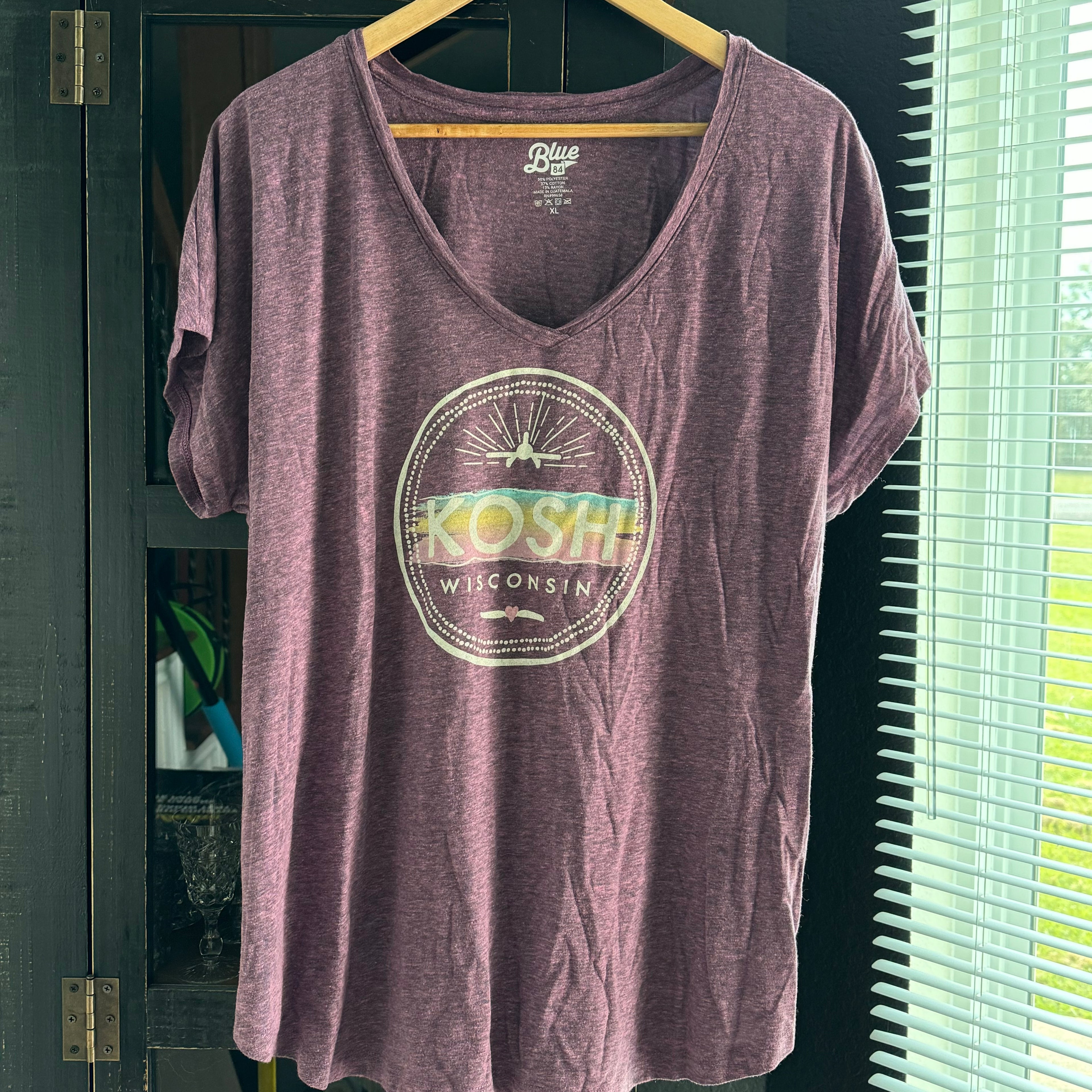 Oshkosh KOSH ladies t-shirt with airplane and propeller