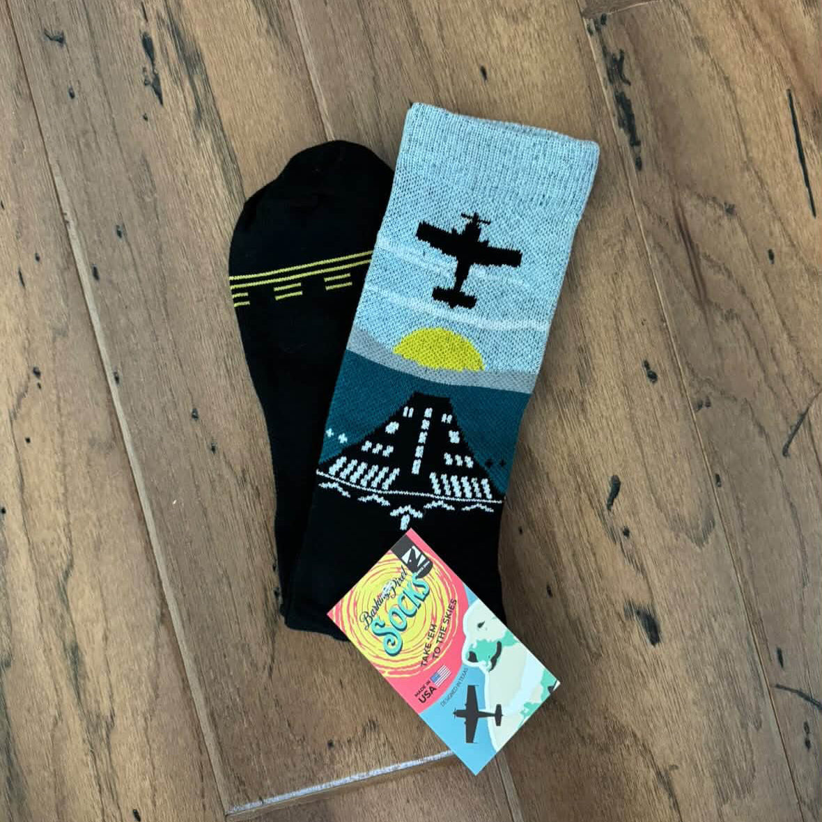 Airplane Takeoff Socks - Crew