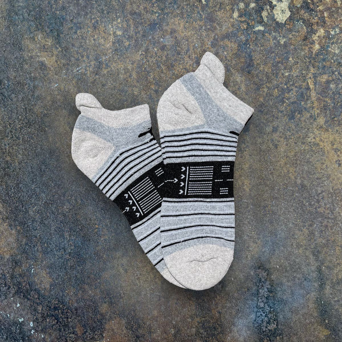 AeroStripe Athletic Socks – Single Pair Premium Runway Performance Socks