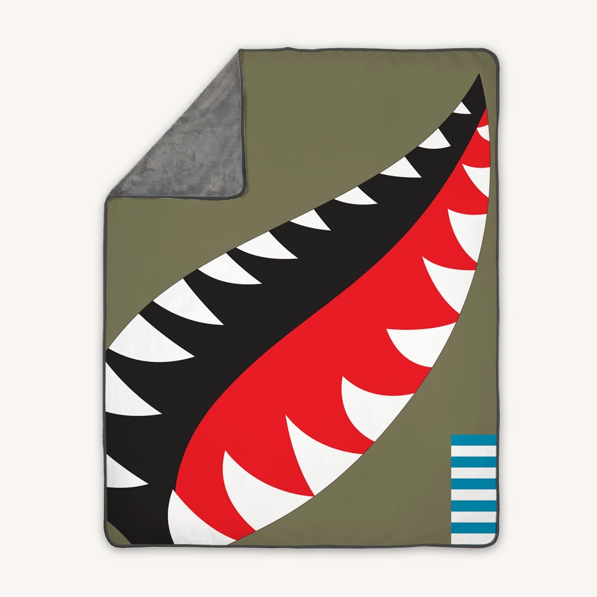 Premium fleece throw blanket WWII warbird airplane P-40 Flying Tigers shark mouth